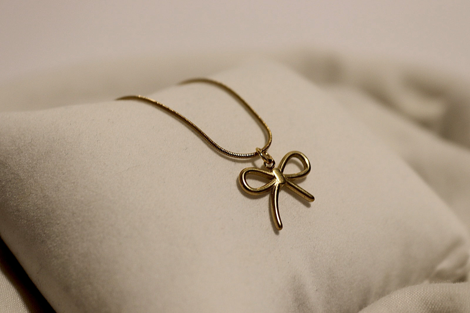 Ribbon Bow Necklace